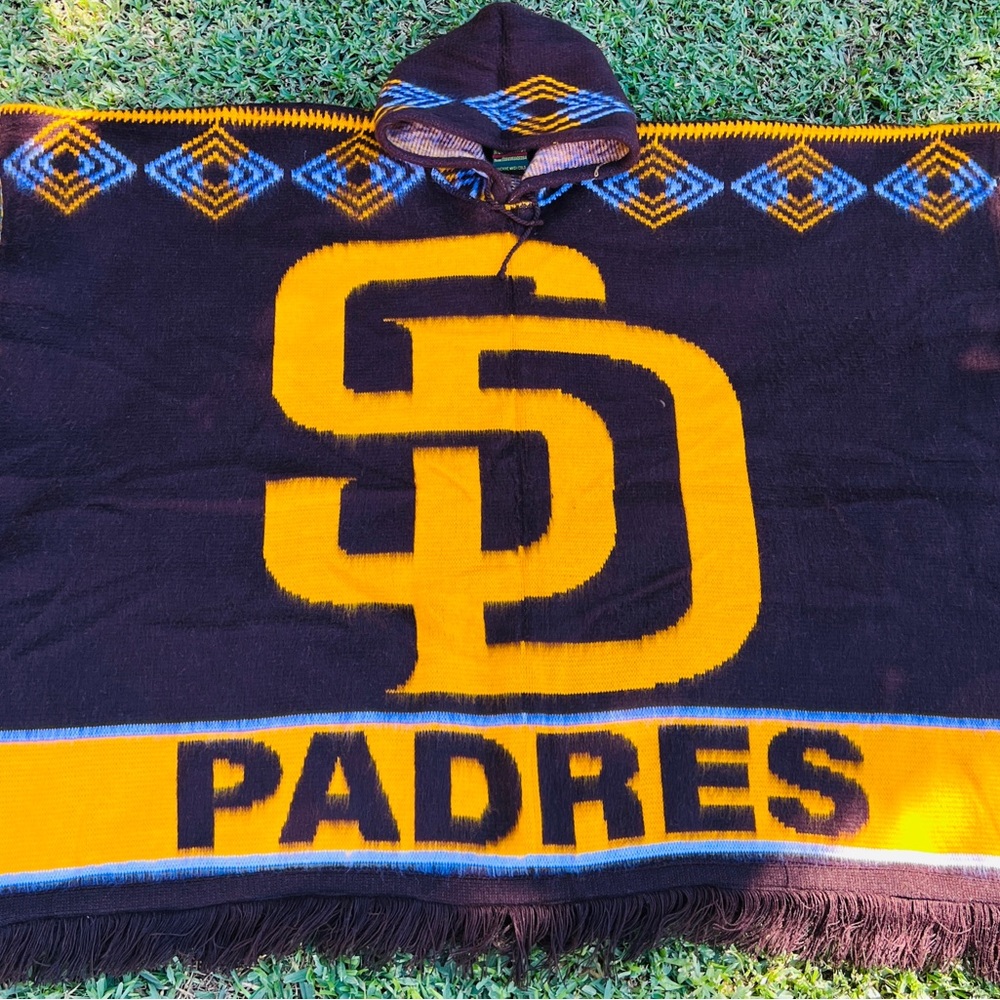 San Diego Padres alpaca poncho unisex, hooded one size.Made in Ecuador